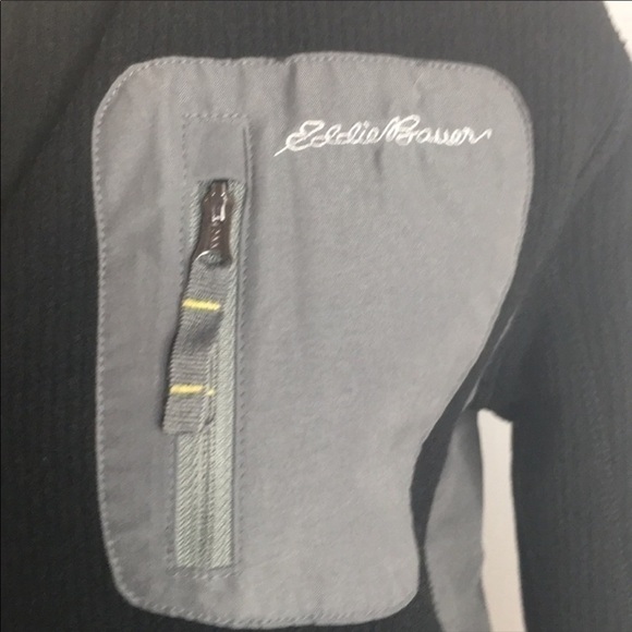 Eddie Bauer Hooded jacket in black and grey - Picture 5 of 10